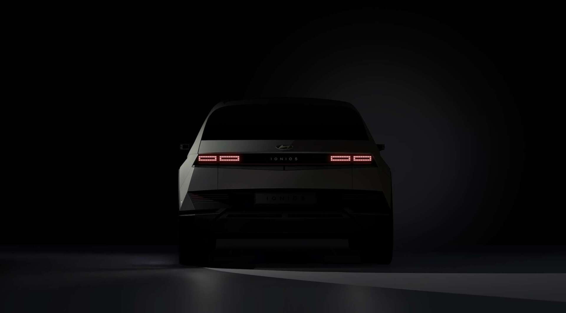 Hyundai släpper första bilderna på IONIQ 5