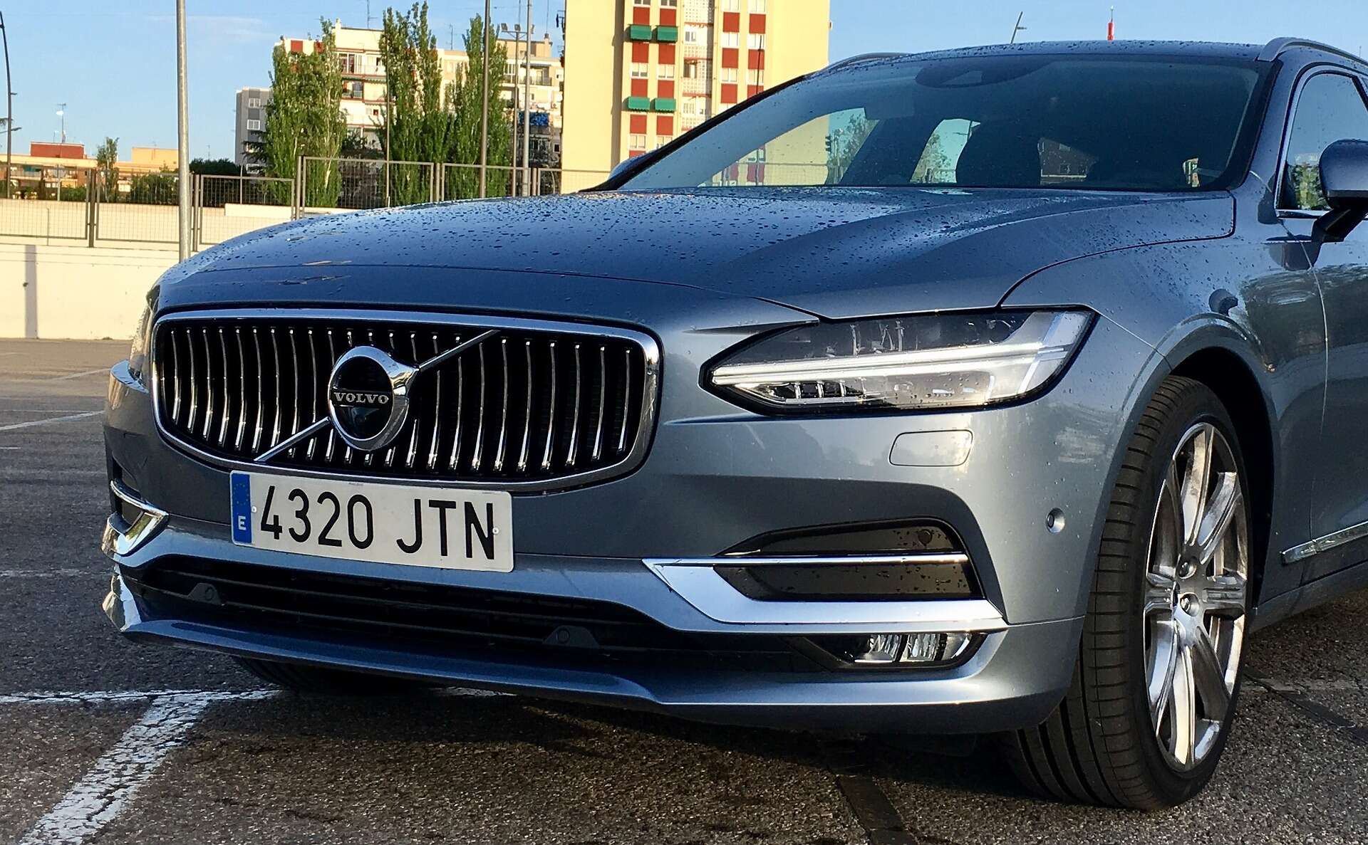 Allt fler väljer eldrivna alternativ som tjänstebil