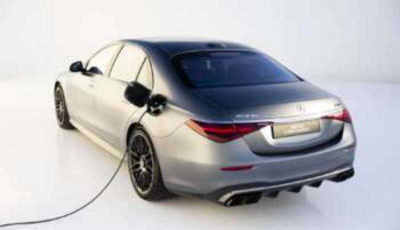 lyxiga laddhybrider från Mercedes
