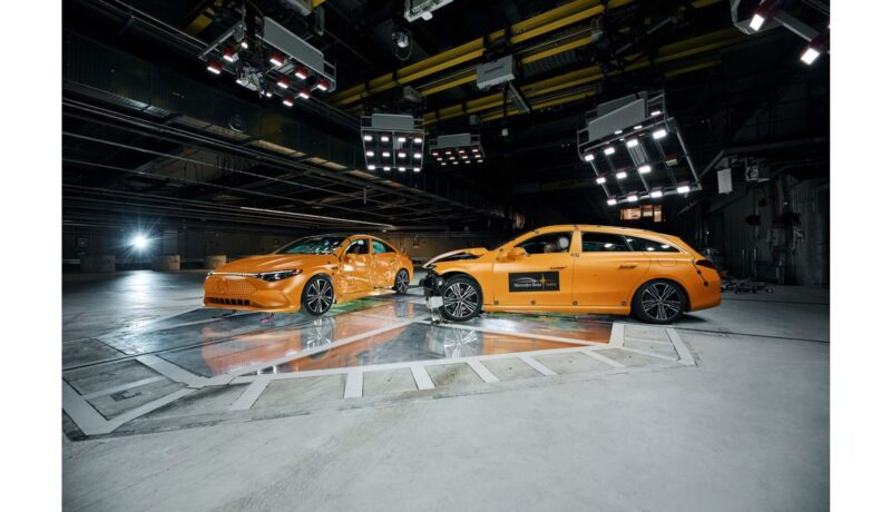 Mercedes CLA i sidokrocktest